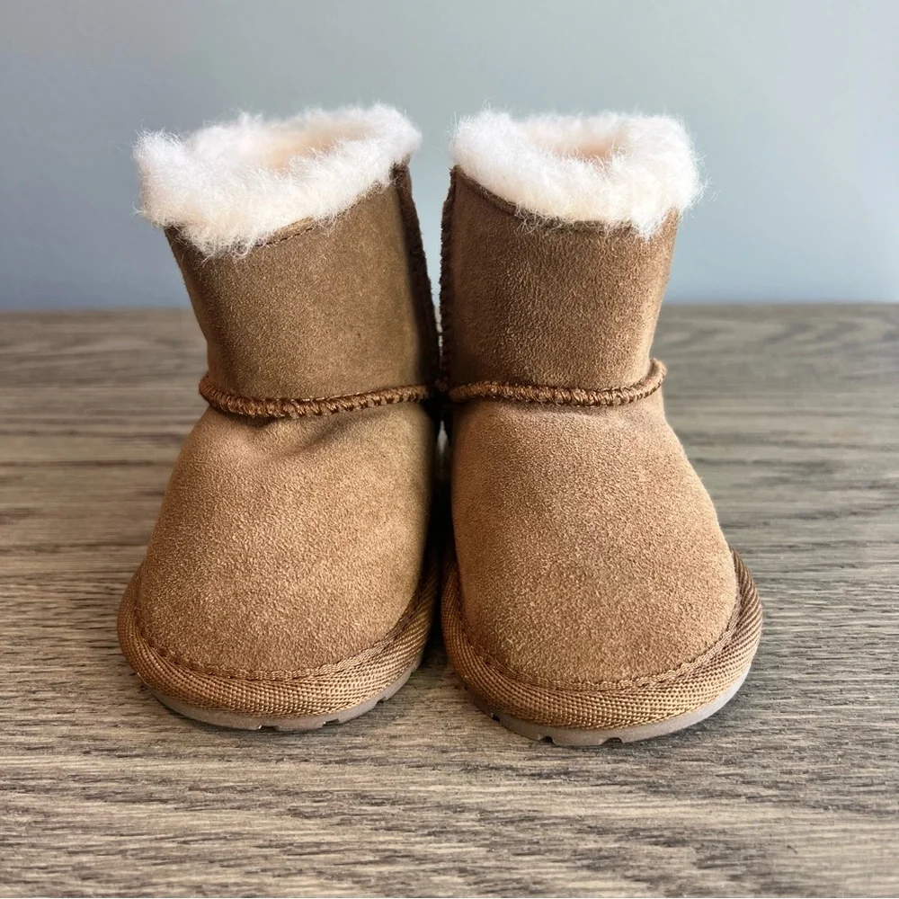 Emu Australia Toddle Boots 6-12 Months Suede Merino Wool Lined Baby Winter Boots